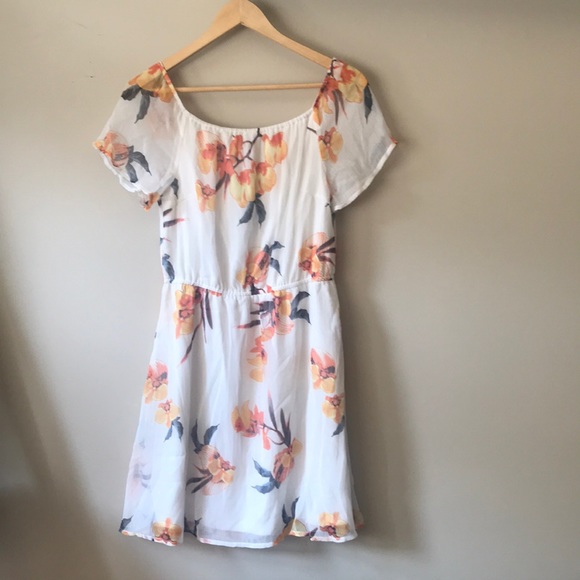 Floral summer dress. Wedding. Showers. - Picture 1 of 3